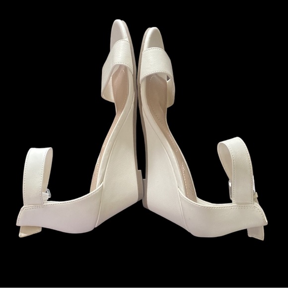 Dexflex Comfort Wedge Strappy Sandals size 6 White - Picture 4 of 8